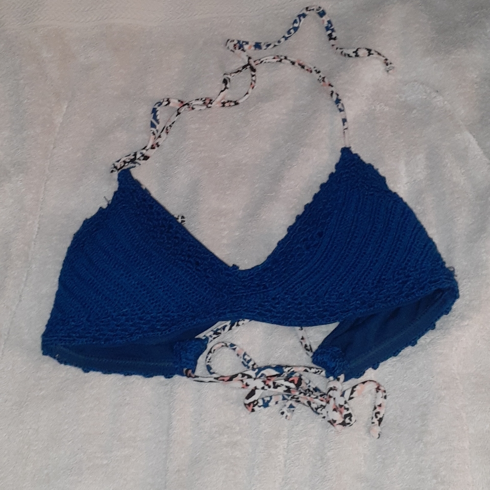Bathing suit - Picture 3 of 3